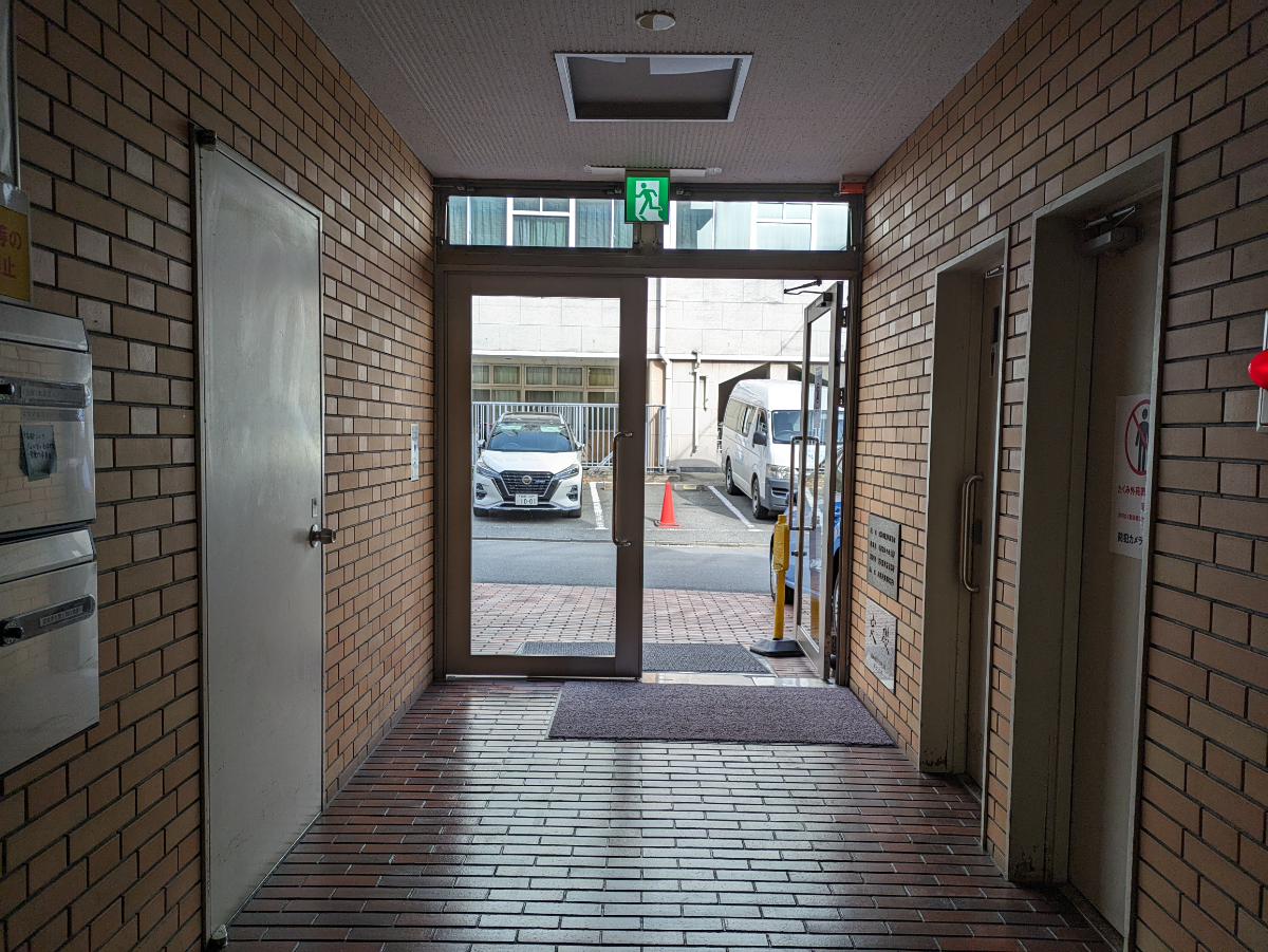 v20250611150815/fresh/building/J00100391995_12