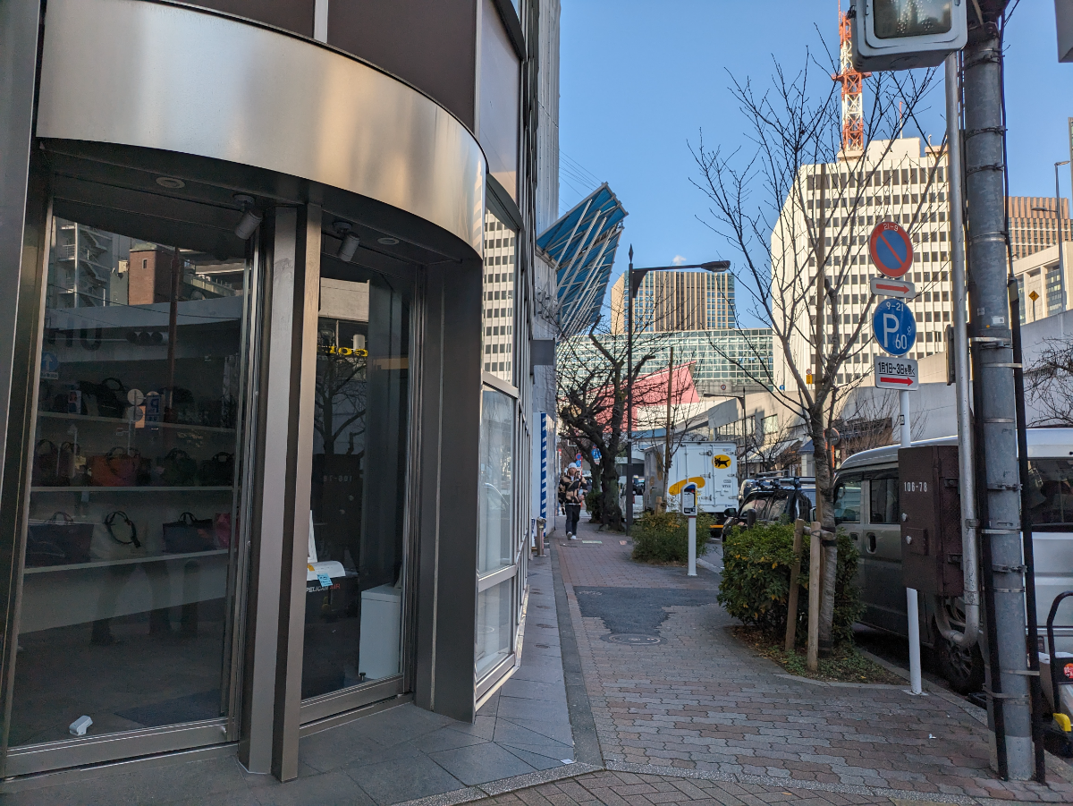 v20250611150815/fresh/building/J00100415330_5