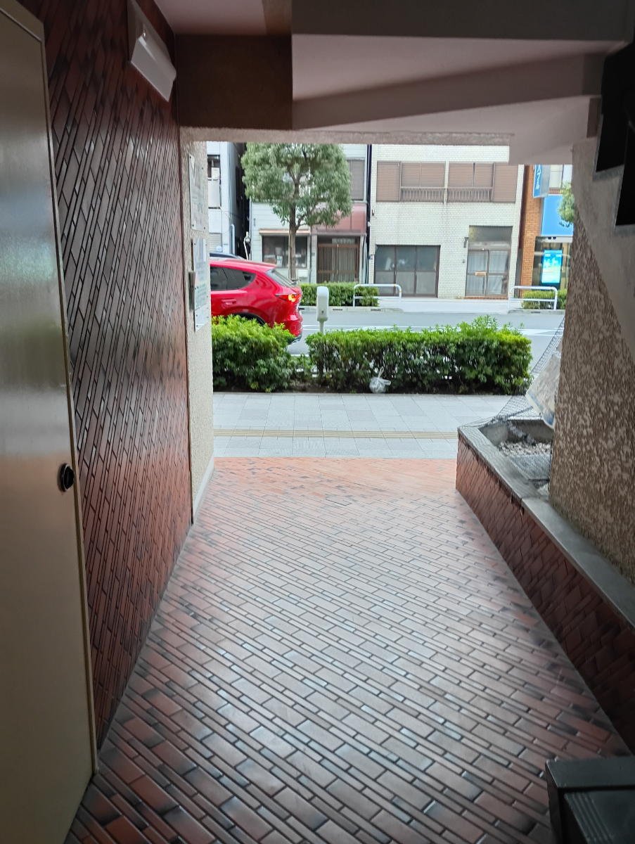 v20250612150701/fresh/building/J00100358270_9