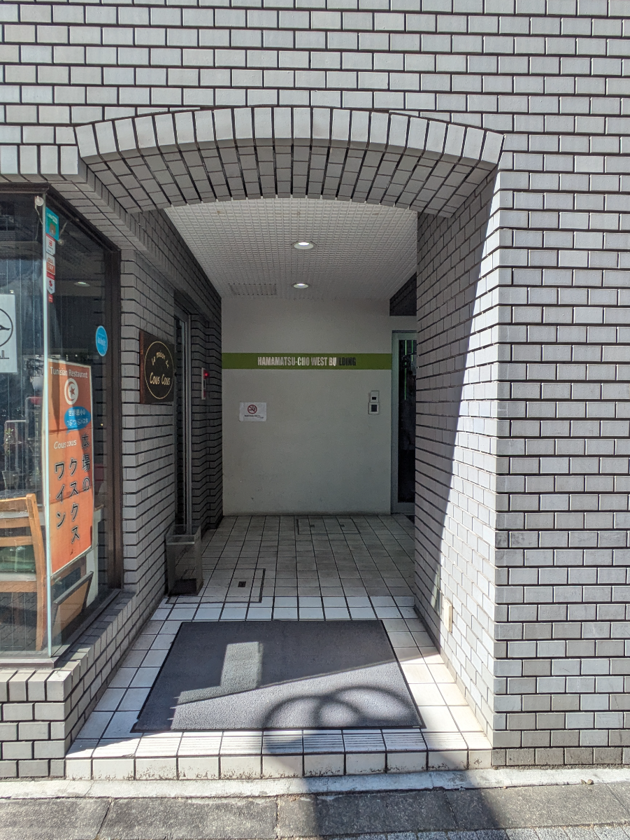 v20250629150540/fresh/building/J00100375572_3