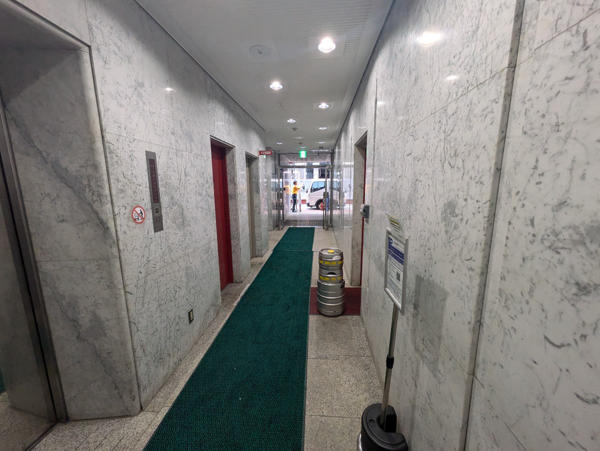 v20250729010429/fresh/building/J00100462003_6