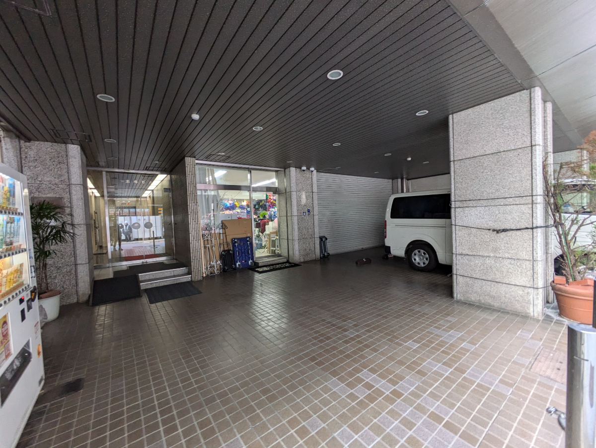 v20250827150704/fresh/building/J00100386515_15