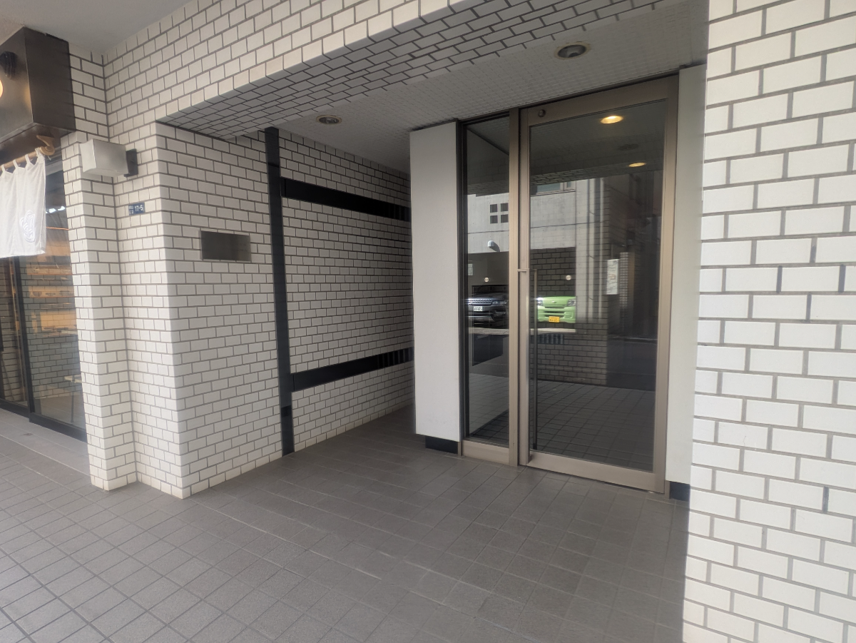 v20250902150705/fresh/building/J00100437841_3