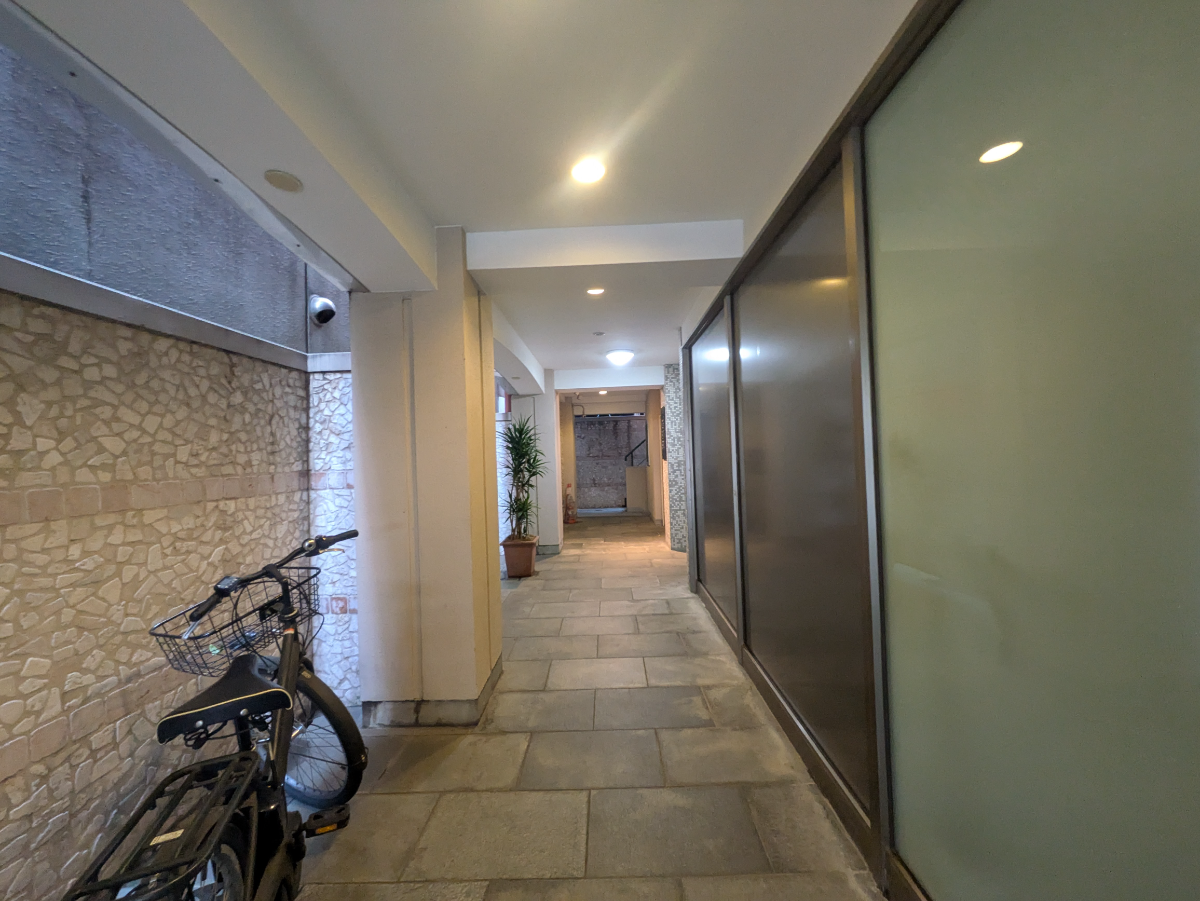 v20250903150709/fresh/building/J00100363073_9