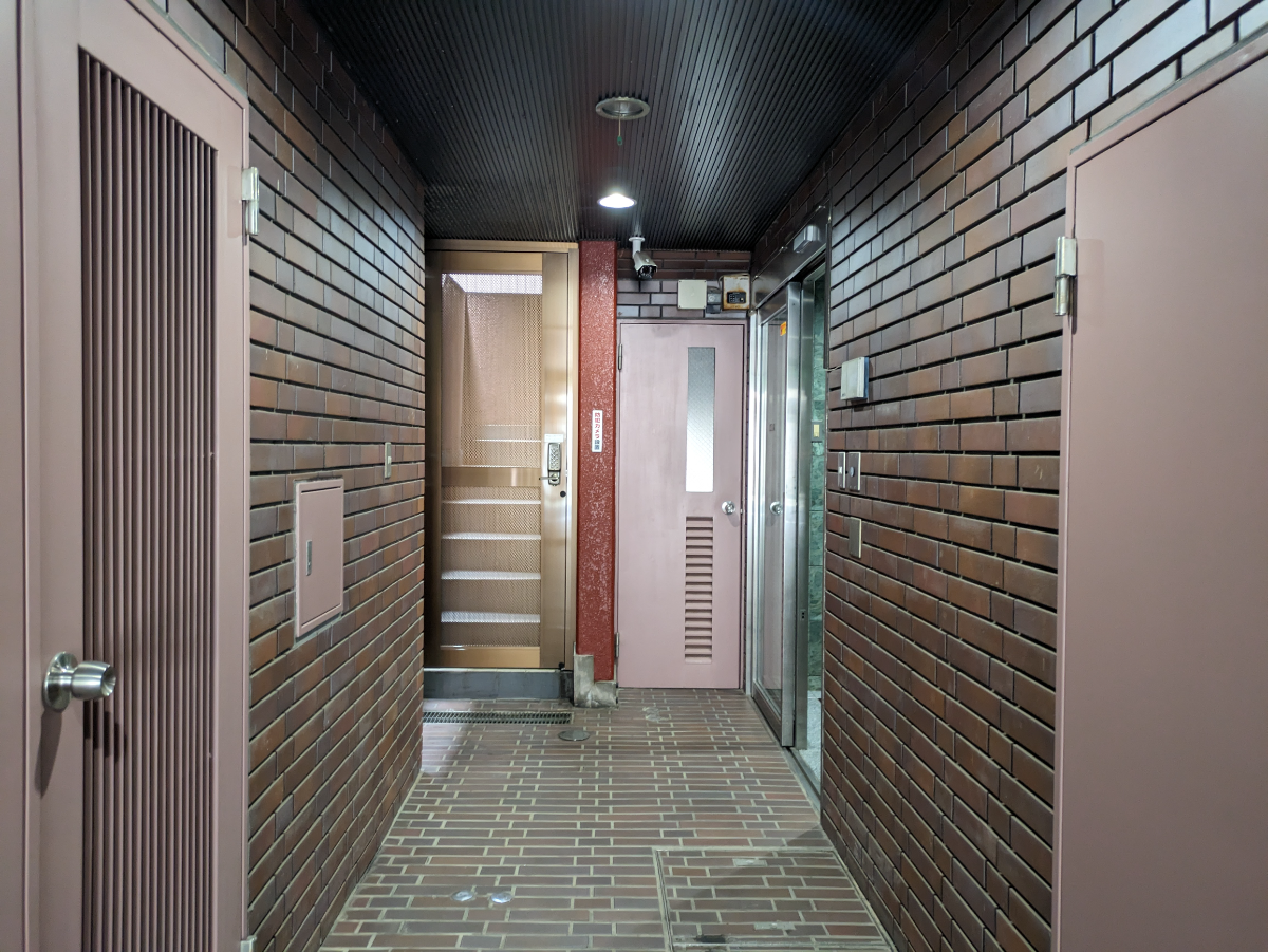 v20250912150807/fresh/building/J00100403685_9
