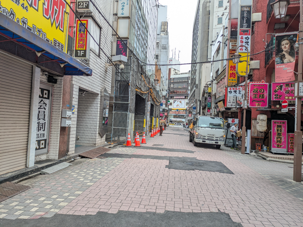 v20250913150703/fresh/building/J00100510856_2