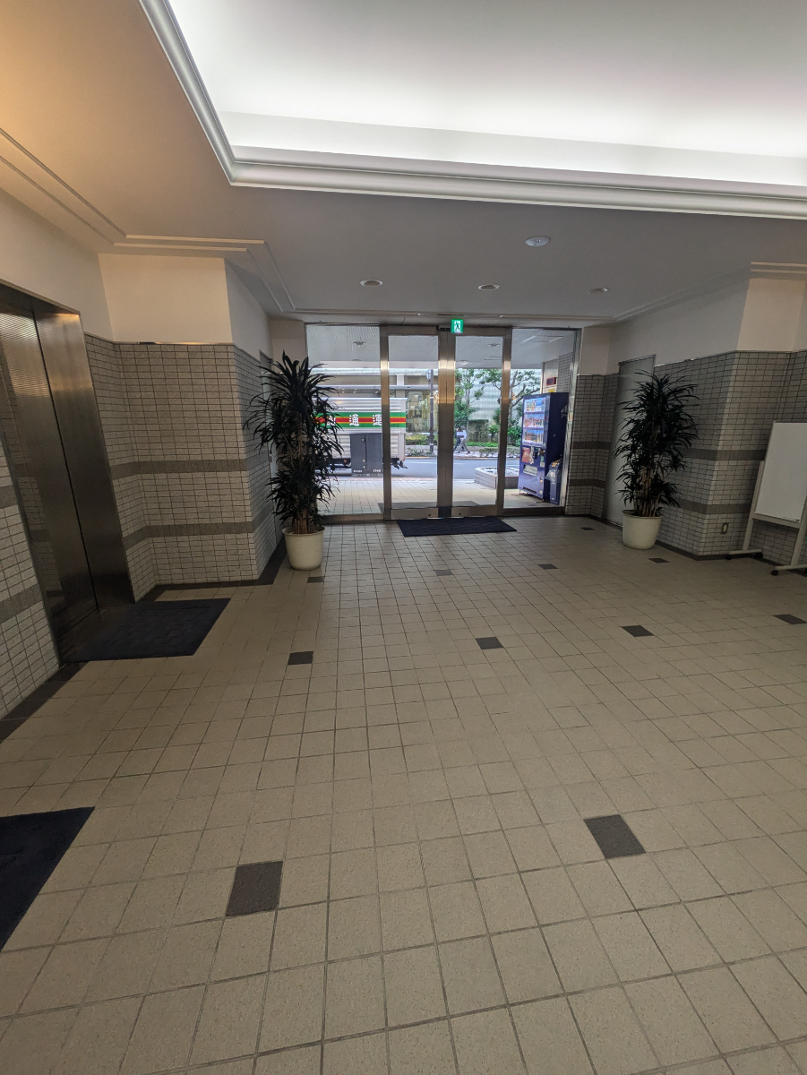v20250914150604/fresh/building/J00100376696_9