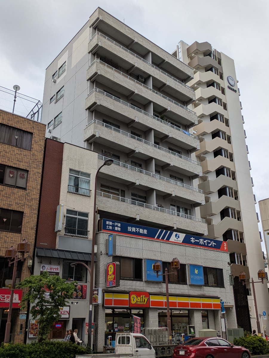 v20250920150703/fresh/building/J00100357810_6