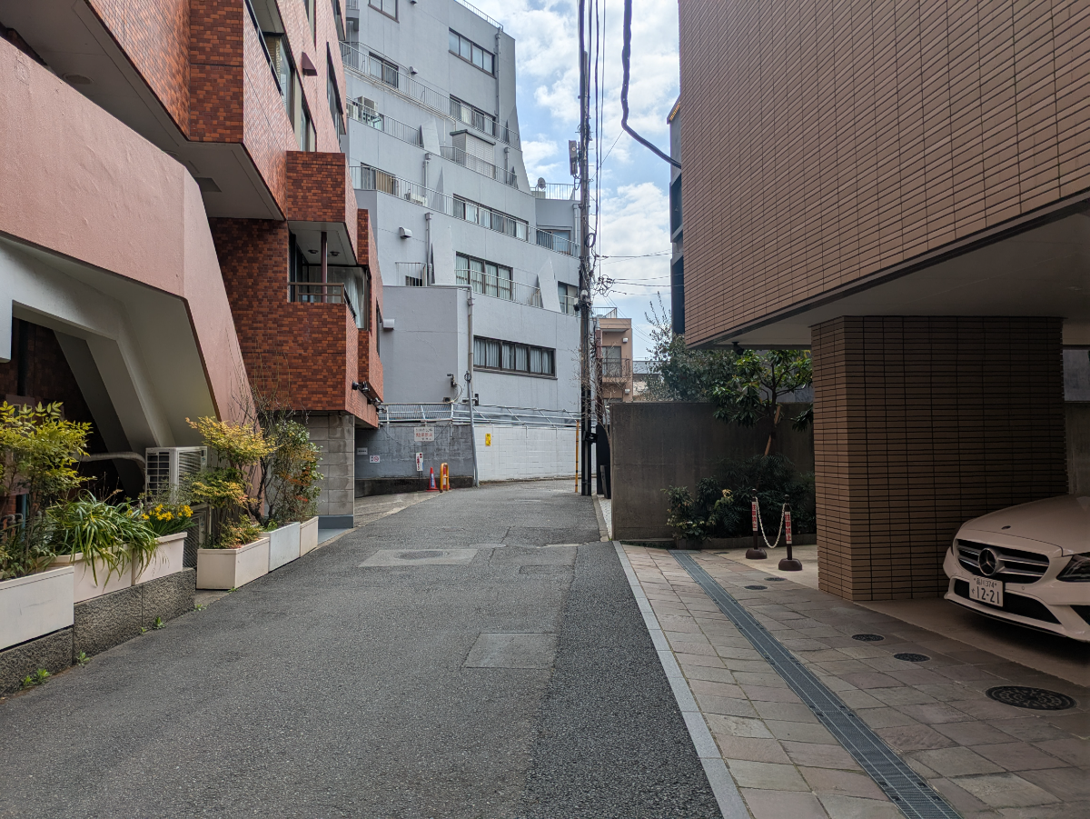 v20250925150706/fresh/building/J00100468182_2