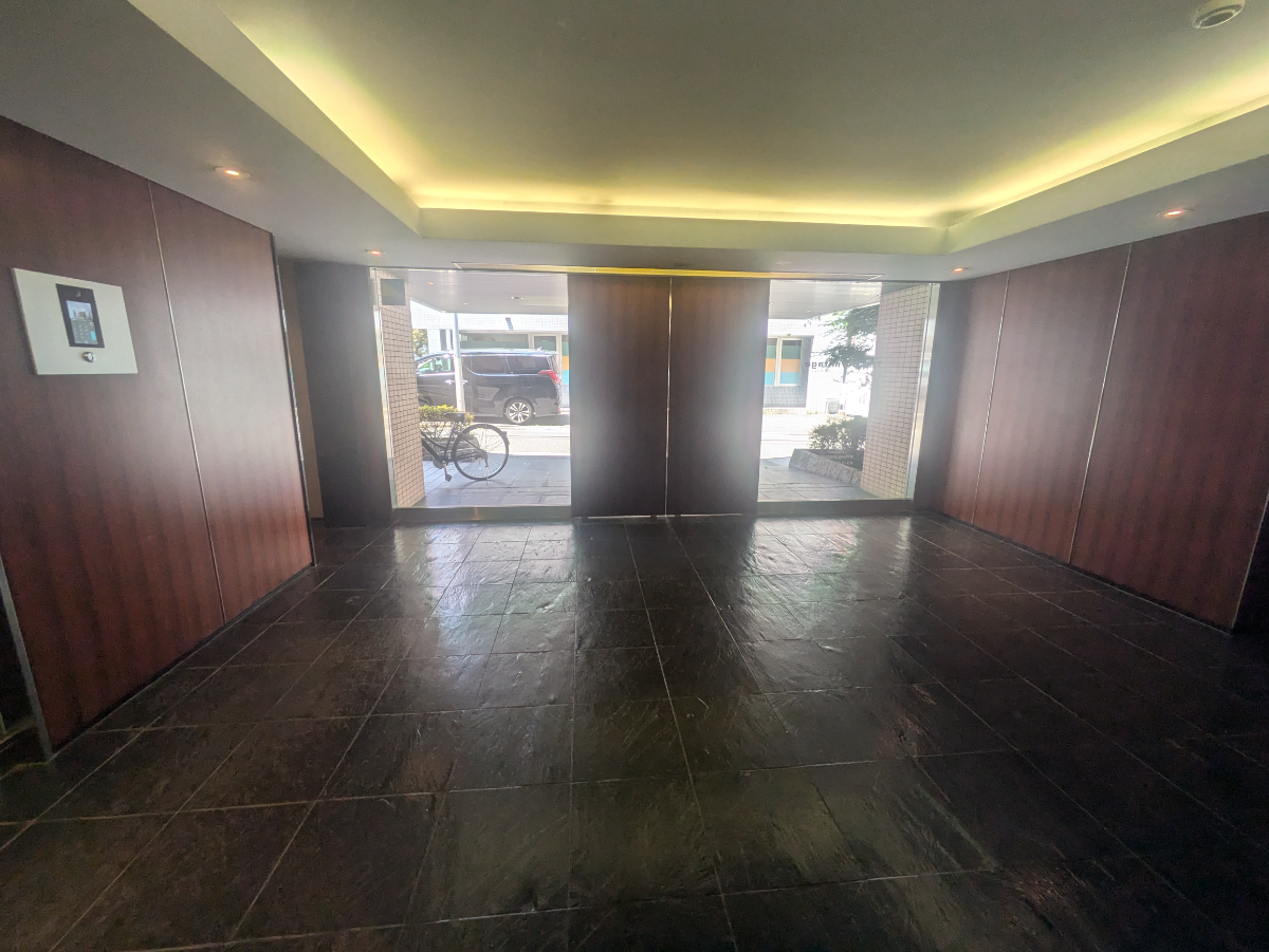 v20250927150706/fresh/building/J00100357416_12