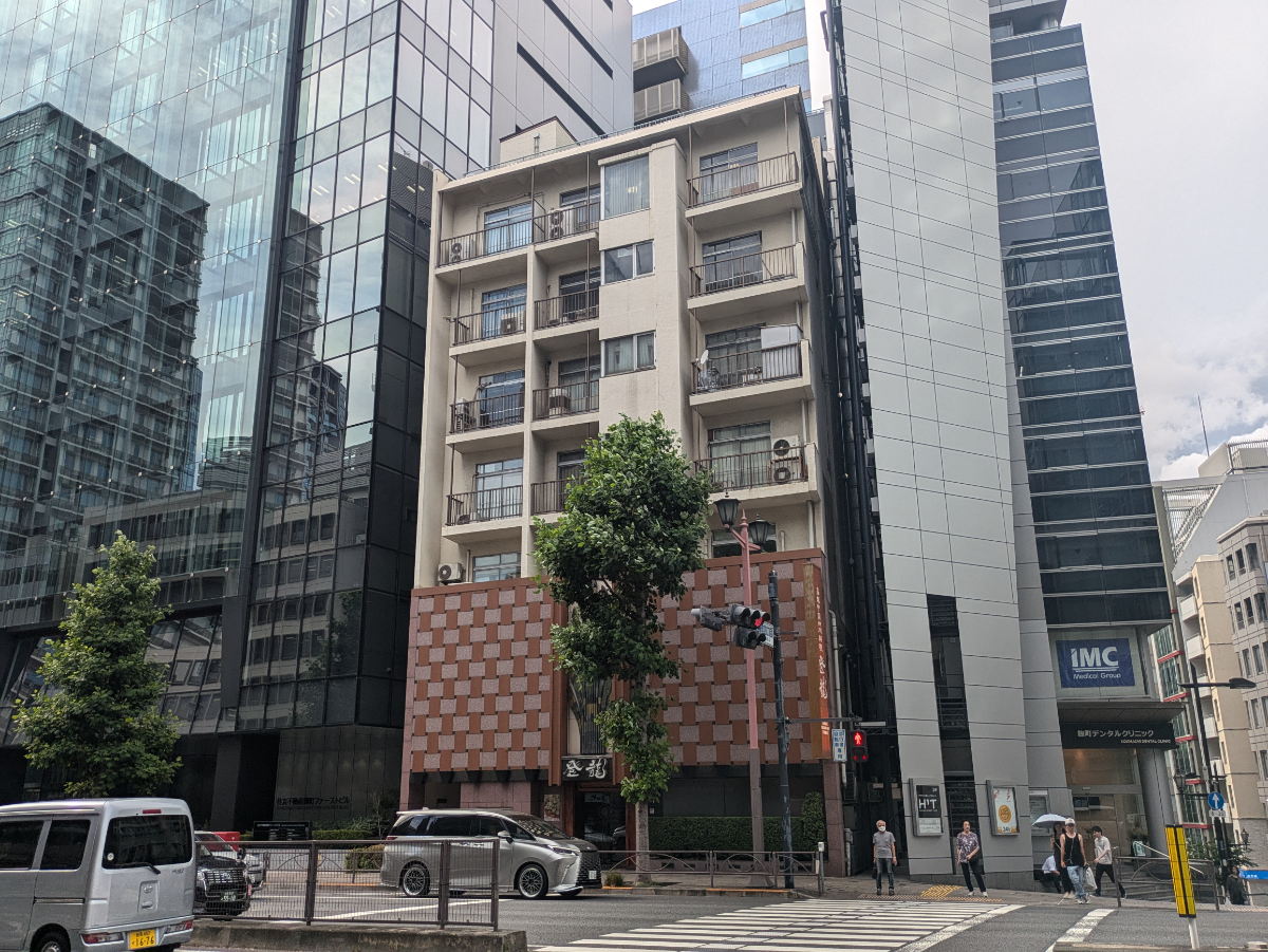 v20251001150706/fresh/building/J00100373909_8