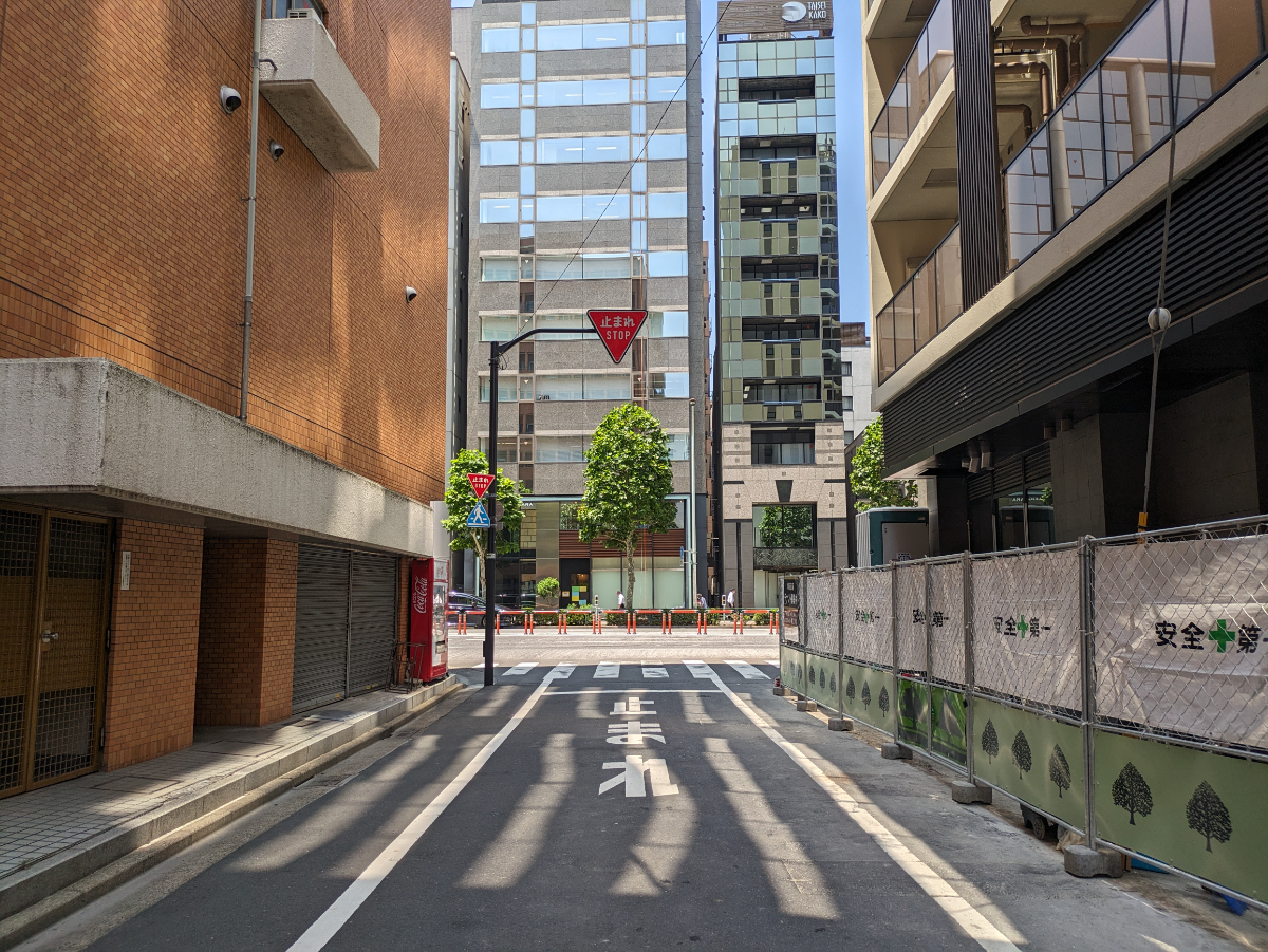 v20251001150706/fresh/building/J00100377001_27