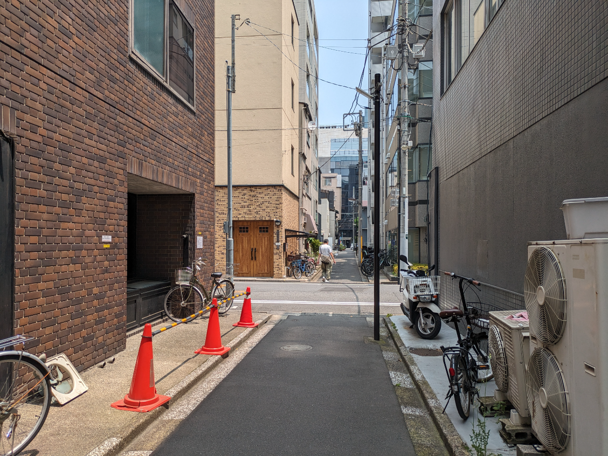 v20251001150706/fresh/building/J00100415860_12