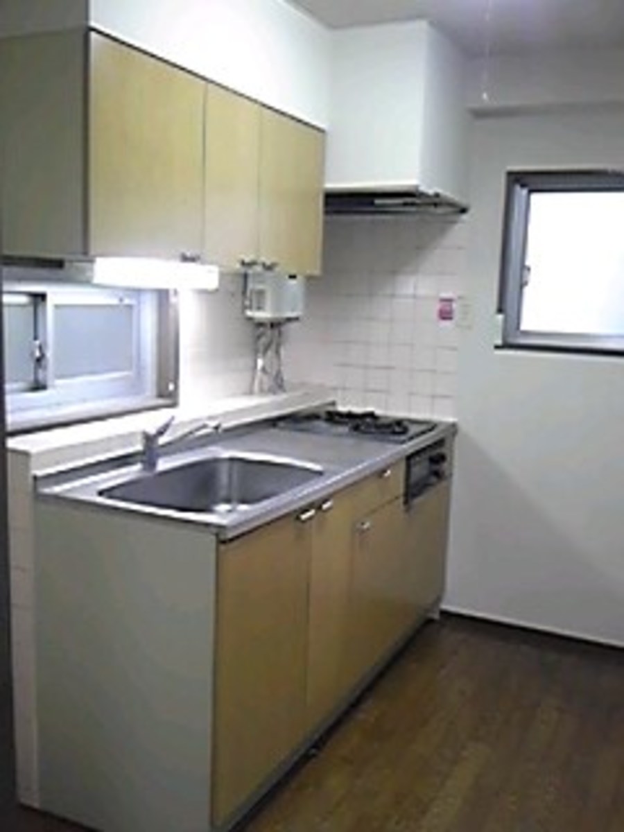 v20251003033705/fresh/building/J00100357314_8