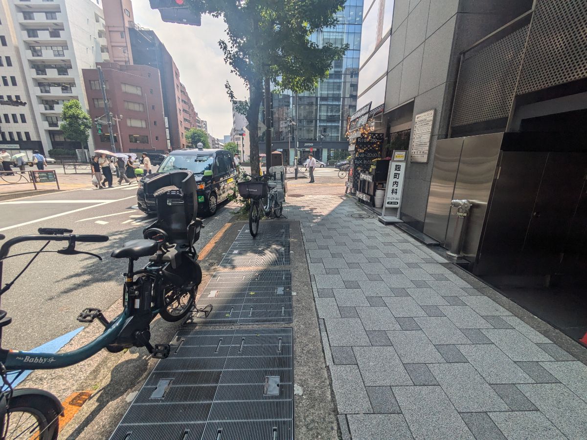v20251003033705/fresh/building/J00100384023_2