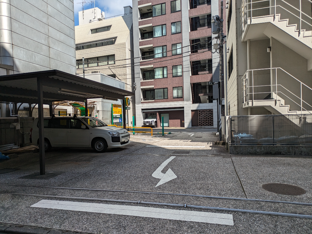 v20251003033705/fresh/building/J00100391442_14