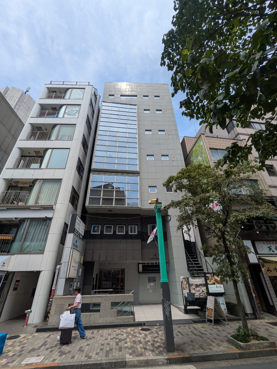 v20251003033705/fresh/building/J00100391826_5