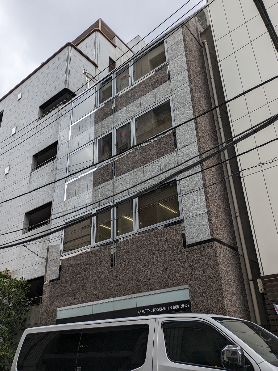 v20251003033705/fresh/building/J00100421906_6