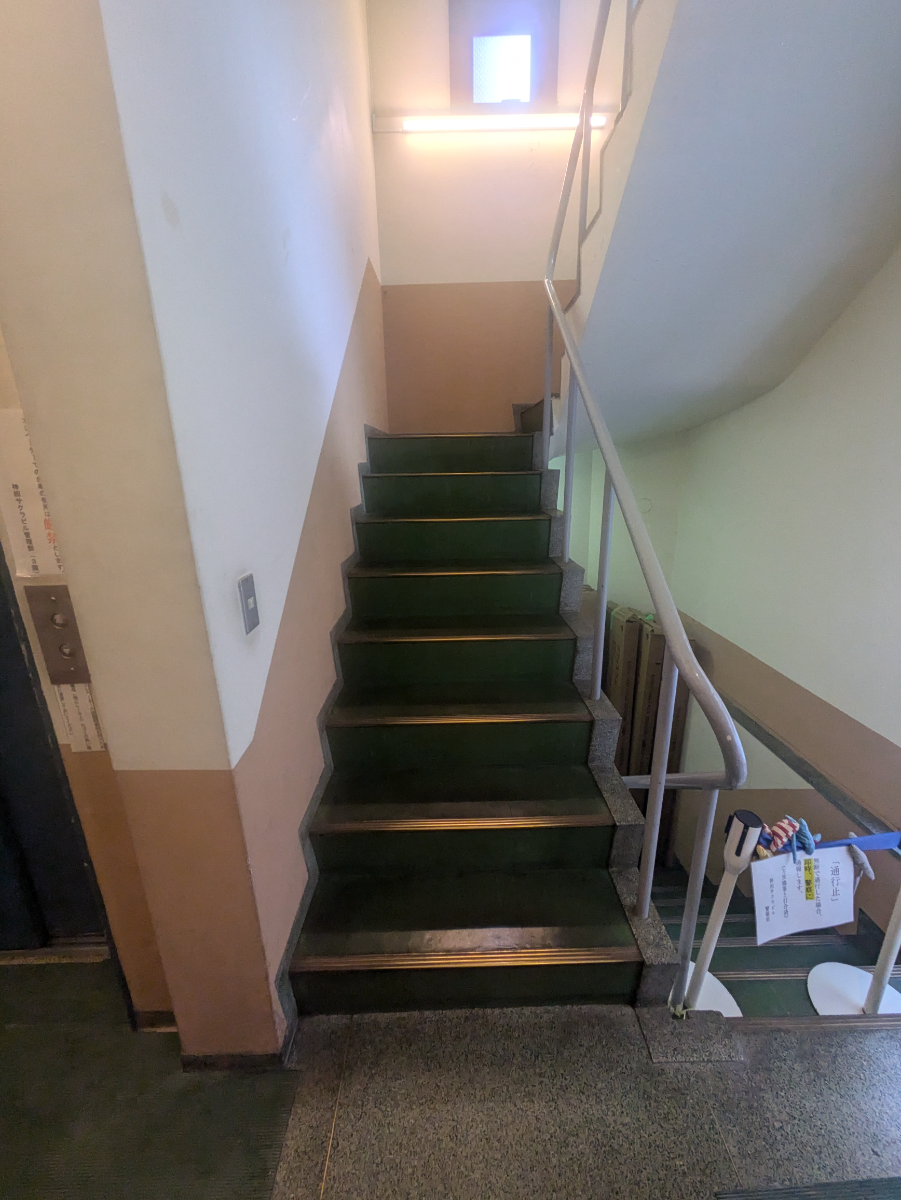 v20251003150706/fresh/building/J00100381813_10