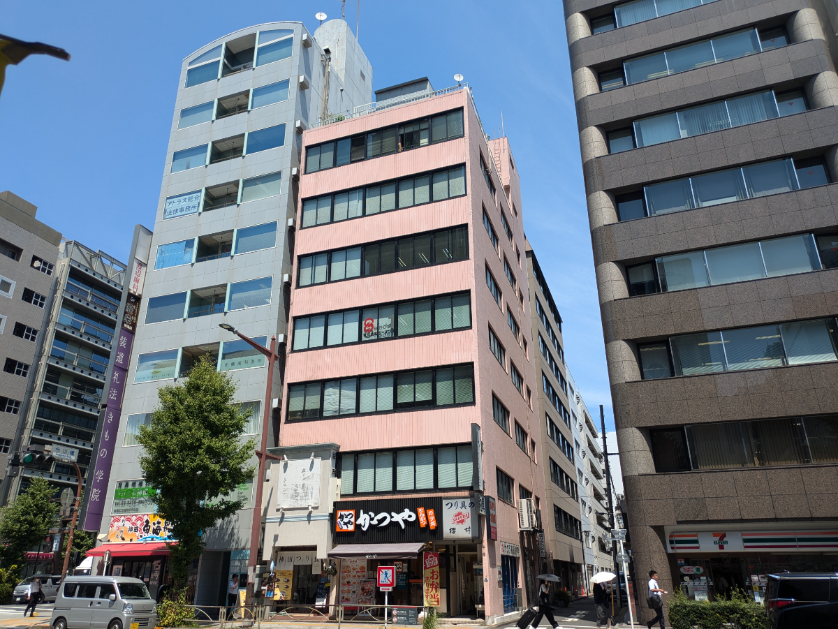 v20251003150706/fresh/building/J00100381813_5