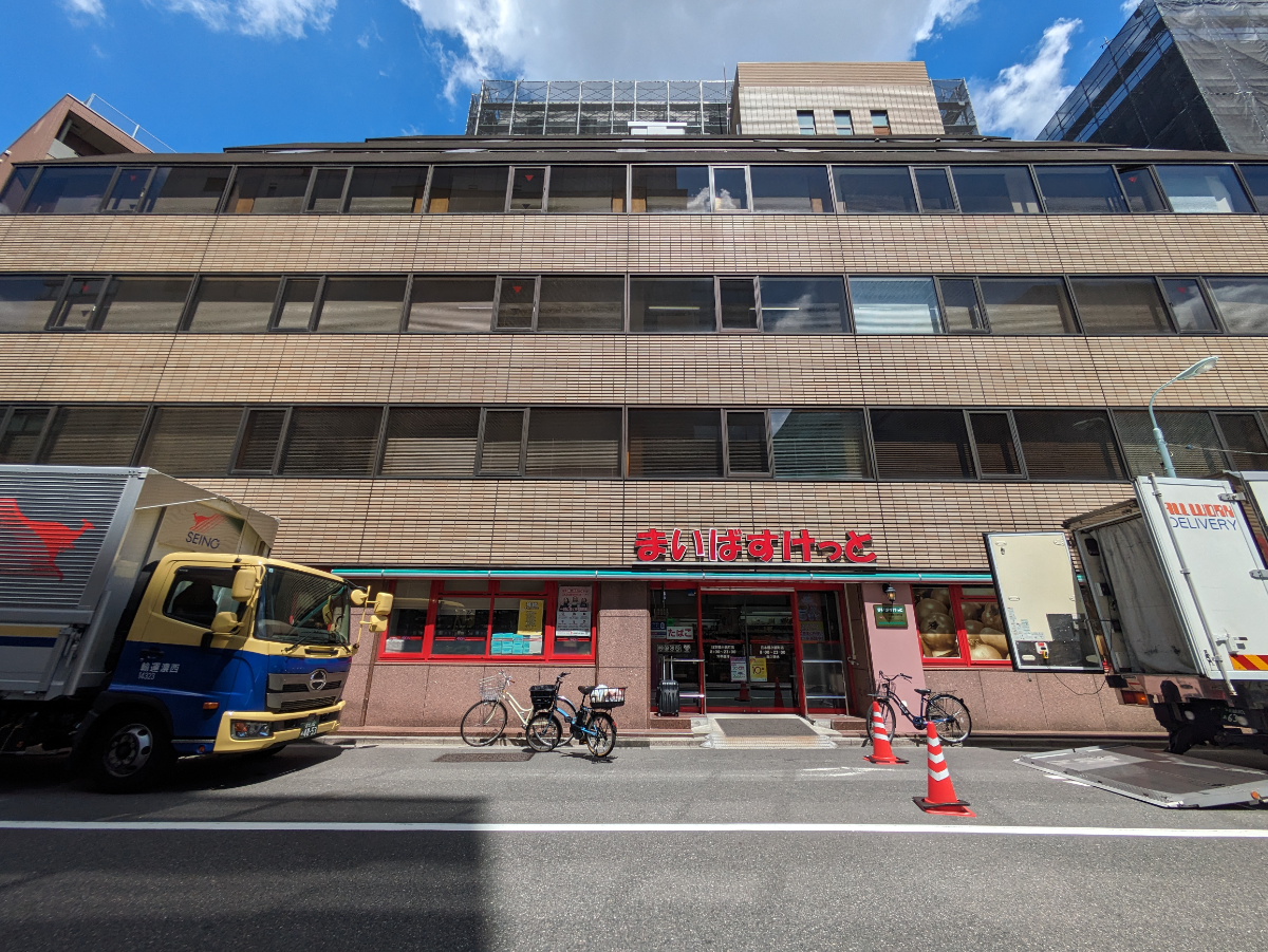 v20251003150706/fresh/building/J00100382968_7