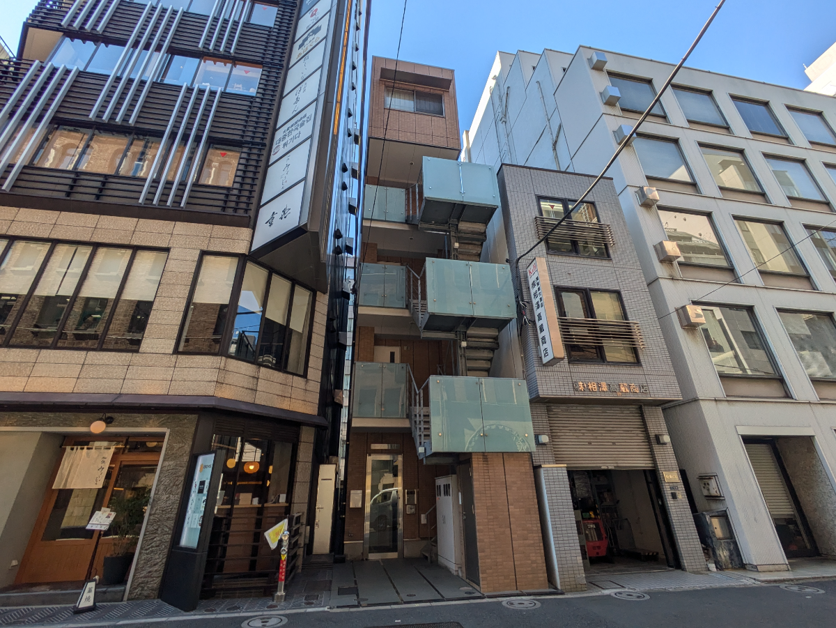 v20251003150706/fresh/building/J00100408123_1