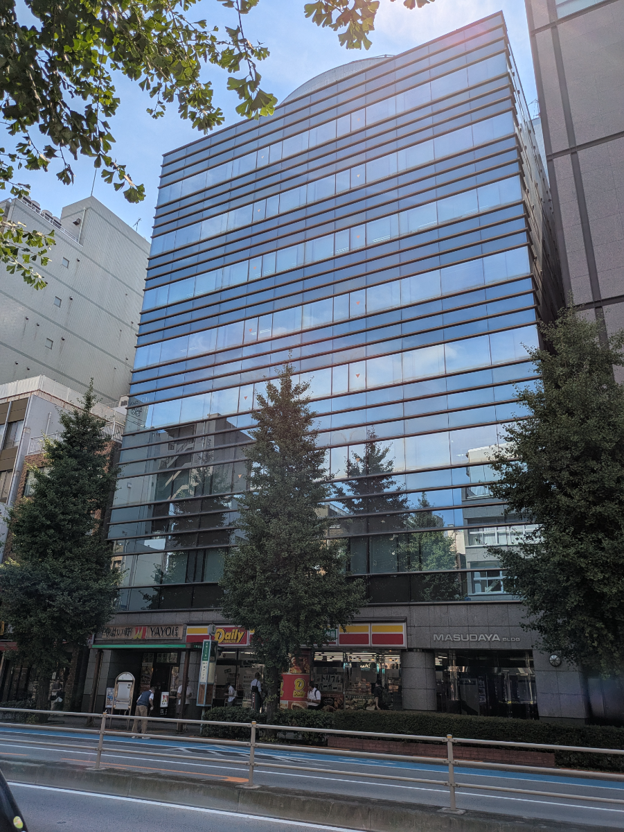 v20251008150721/fresh/building/J00100384857_7