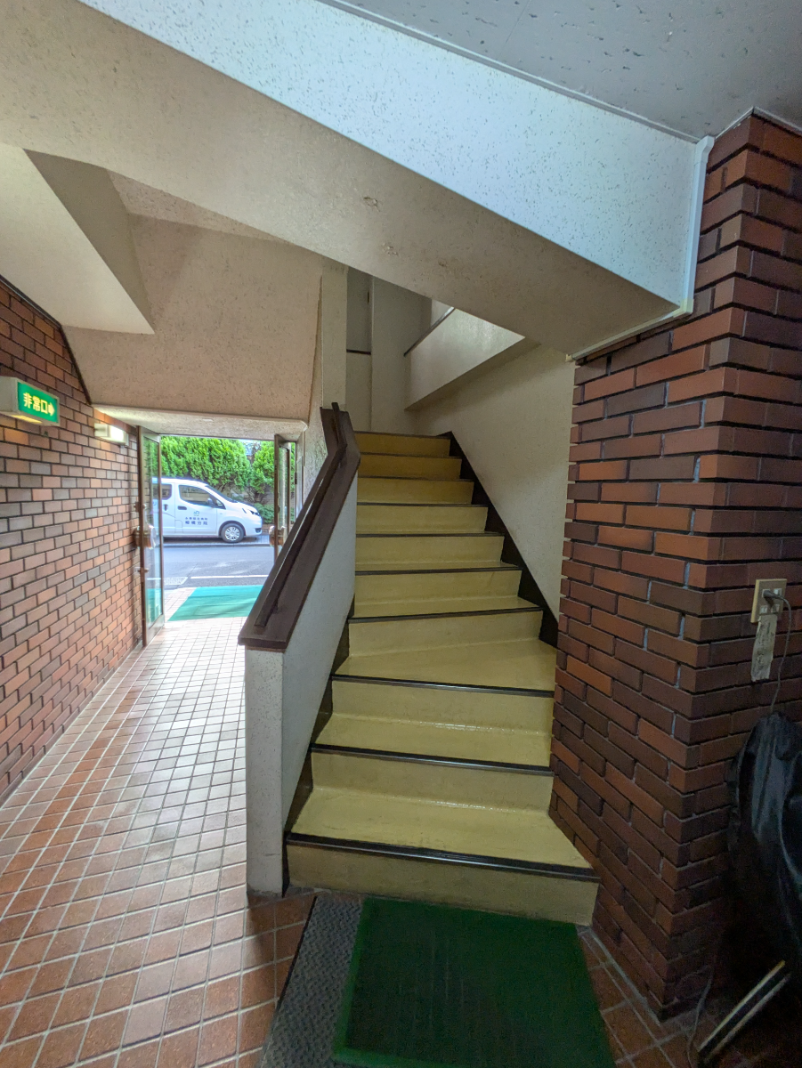 v20251009150657/fresh/building/J00100358228_11
