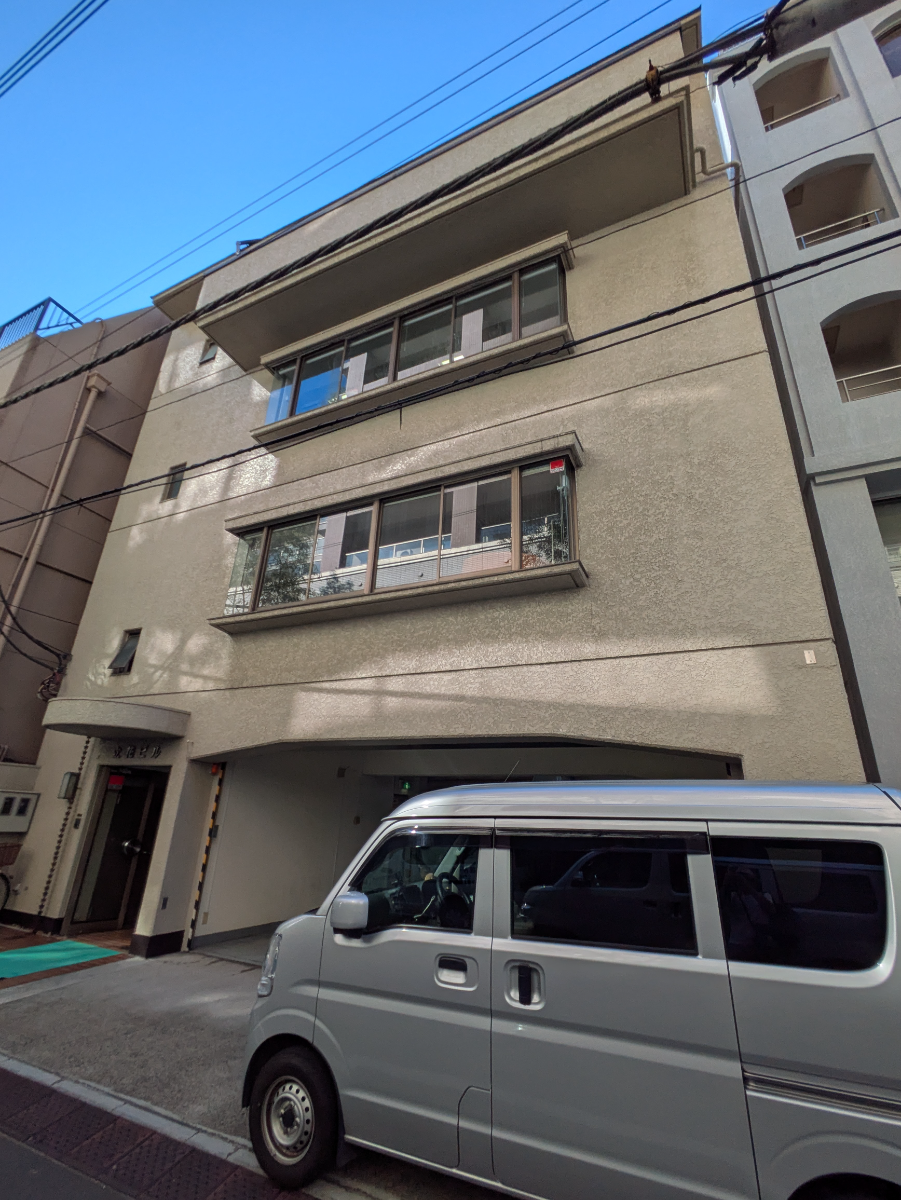v20251009150657/fresh/building/J00100358228_6