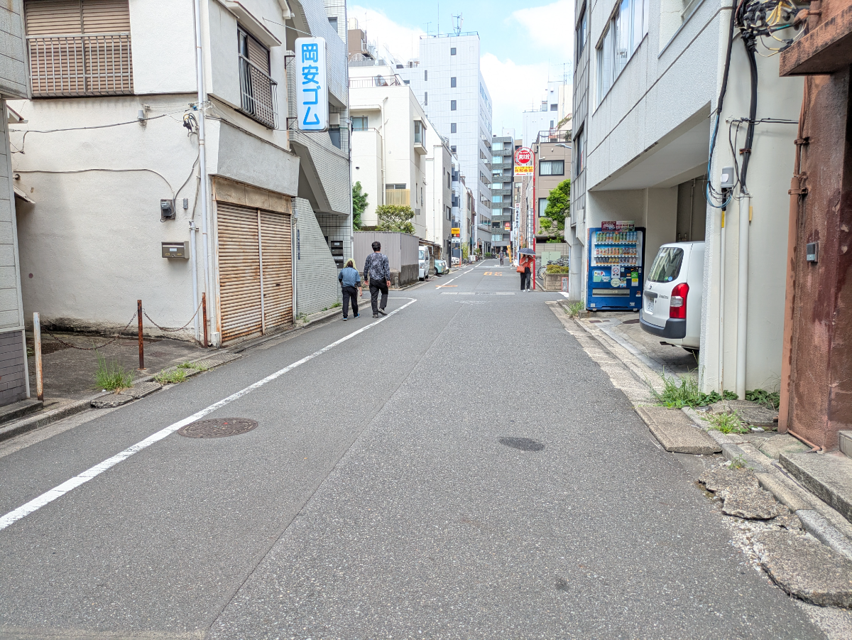 v20251009150657/fresh/building/J00100359514_7