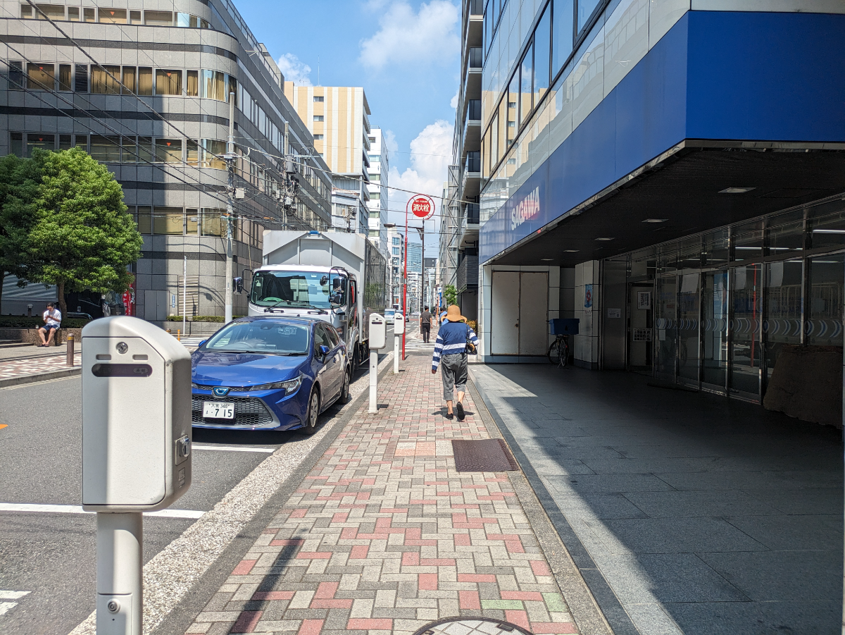 v20251009150657/fresh/building/J00100383593_2