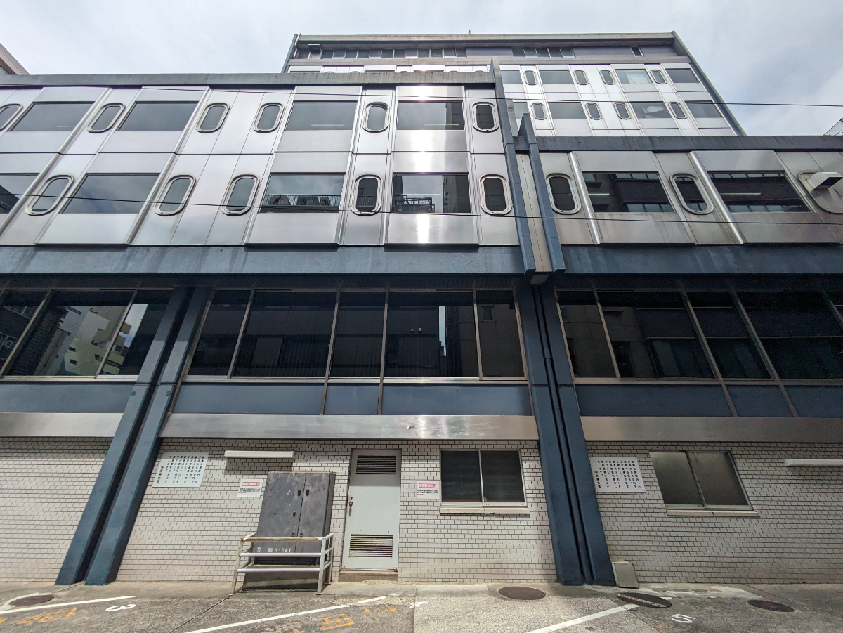 v20251010150707/fresh/building/J00100359105_8