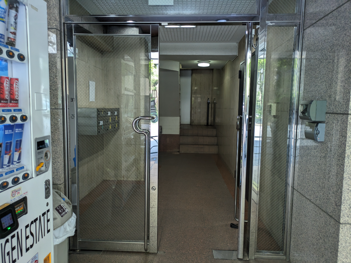 v20251011150701/fresh/building/J00100381851_3
