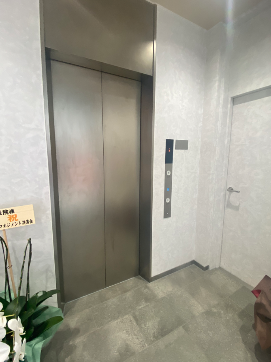v20251011150702/fresh/building/J00100499221_4
