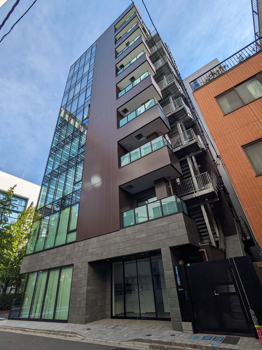 v20251011150702/fresh/building/J00100499221_6