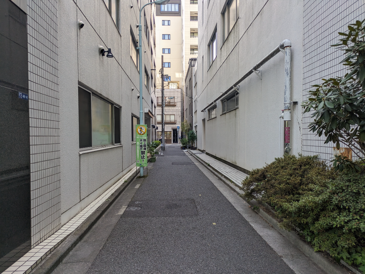 v20251012150813/fresh/building/J00100359462_9