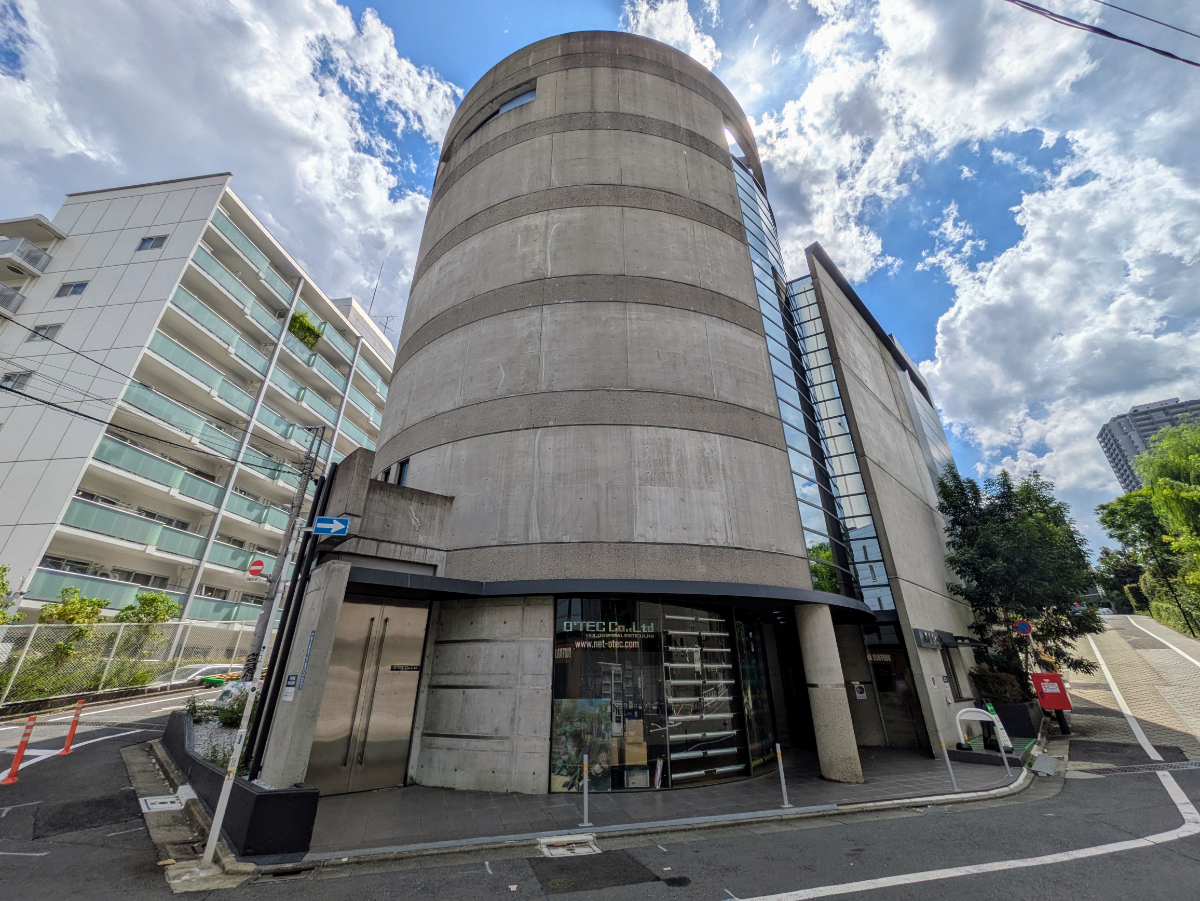 v20251012150813/fresh/building/J00100377744_7