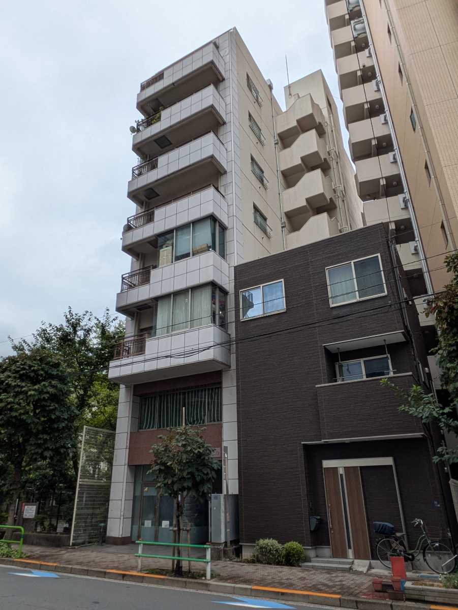 v20251012150813/fresh/building/J00100379209_5