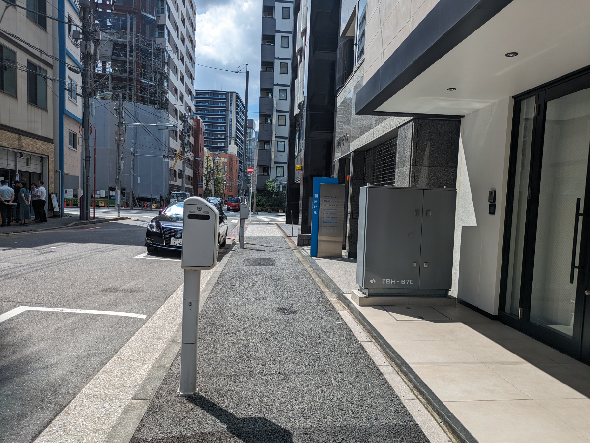 v20251012150813/fresh/building/J00100382868_15