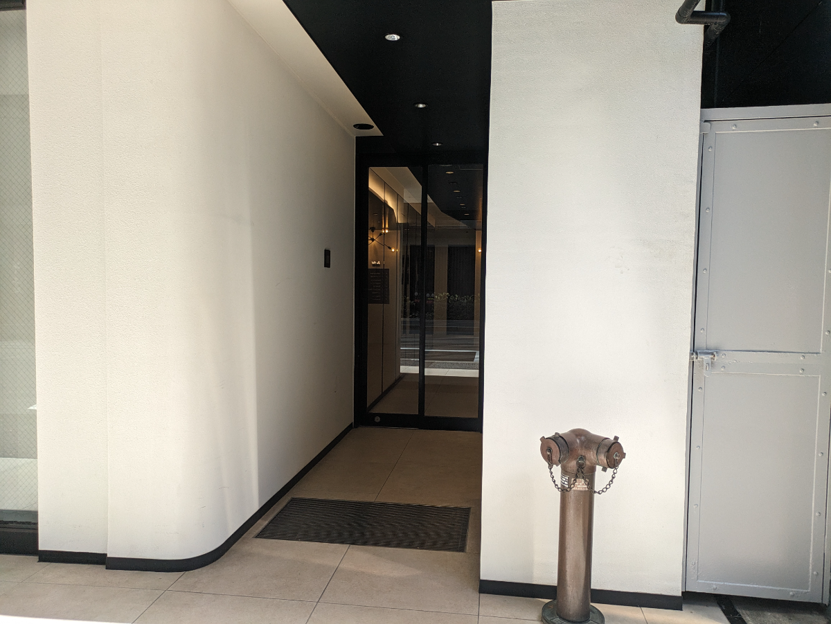 v20251012150813/fresh/building/J00100382868_3
