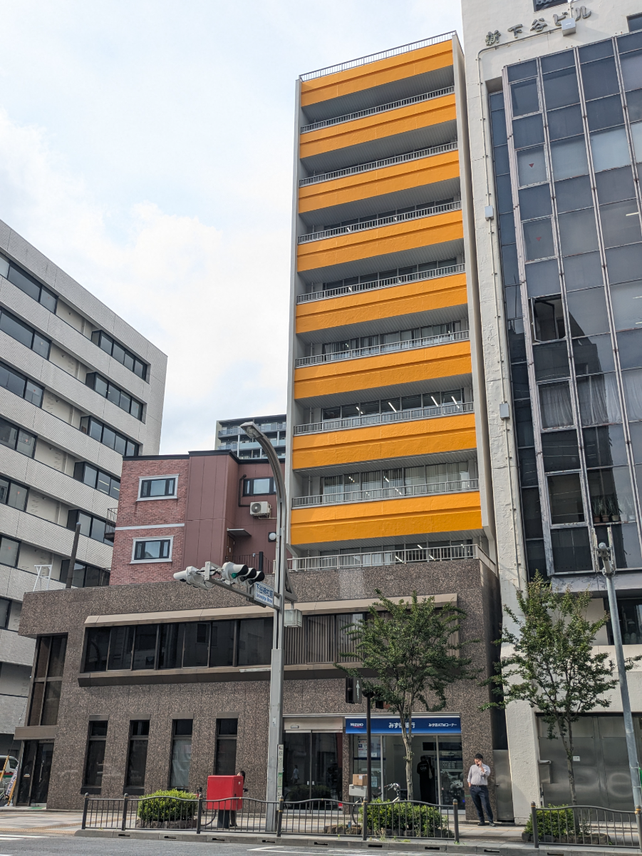 v20251014150838/fresh/building/J00100379306_5