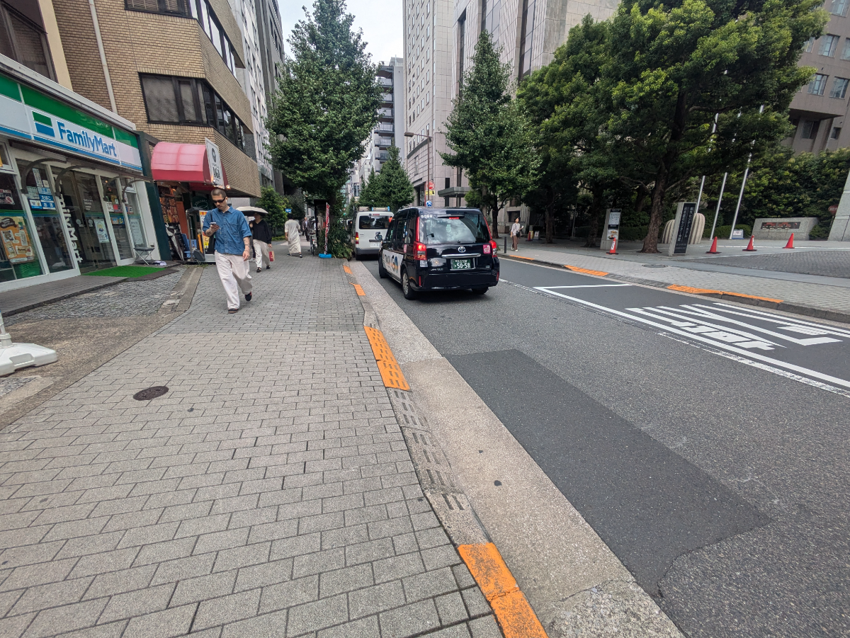 v20251014150839/fresh/building/J00100380004_19