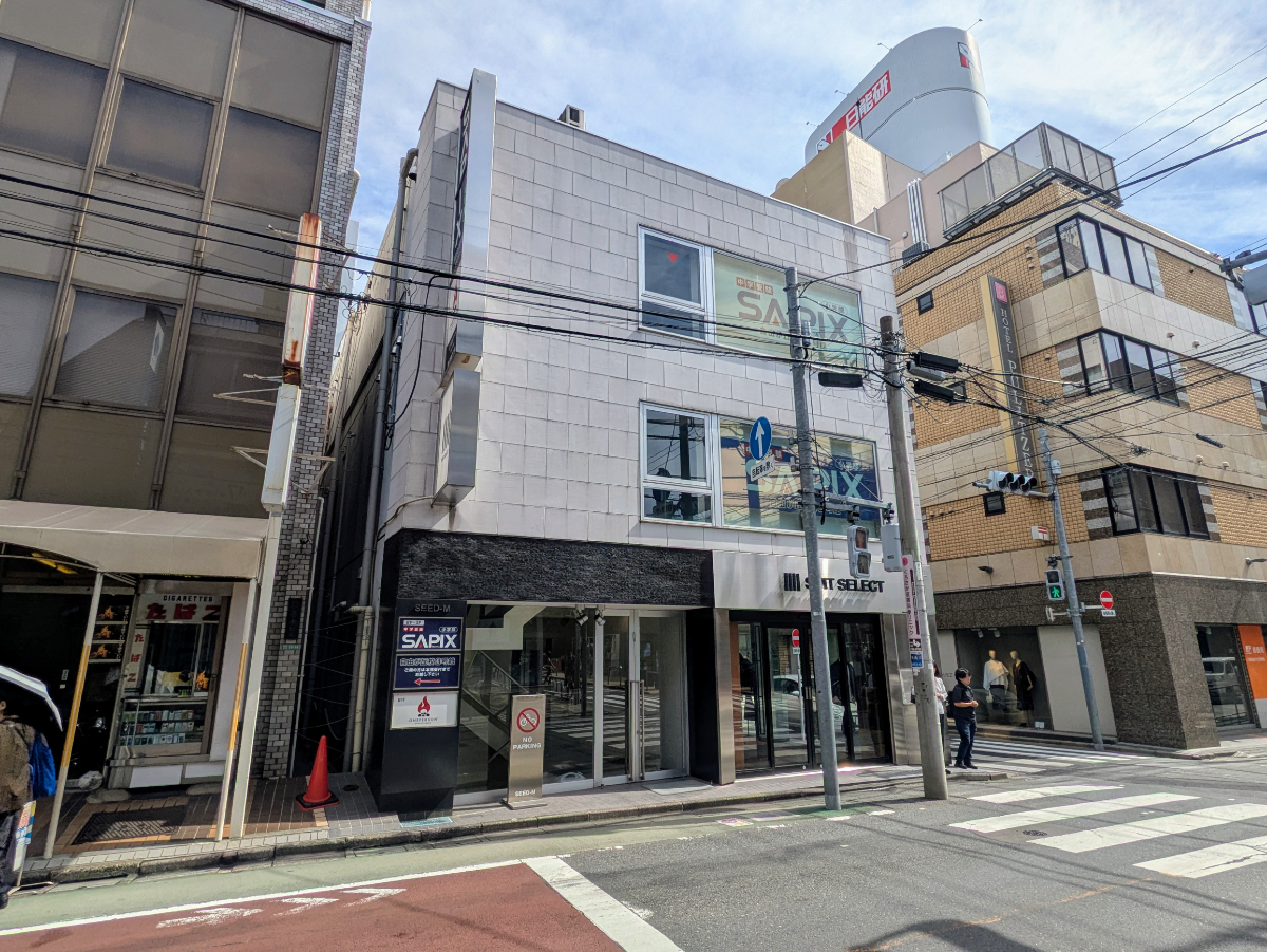 v20251016150710/fresh/building/J00100420825_14
