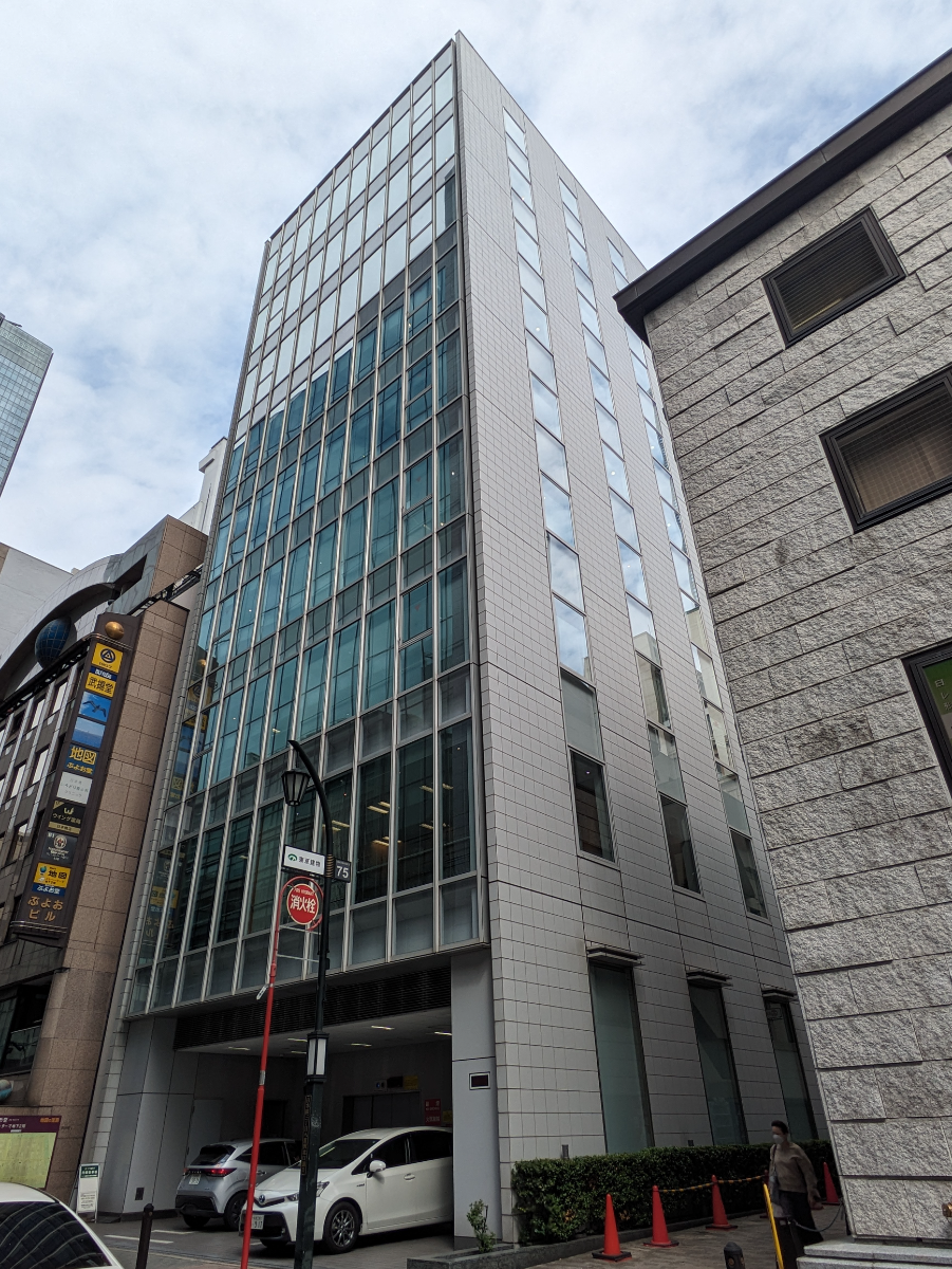 v20251019150703/fresh/building/J00100358329_7