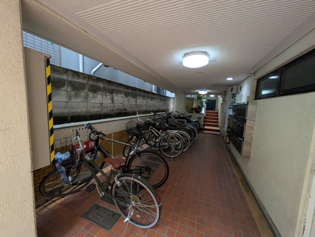 v20251019150703/fresh/building/J00100361153_13