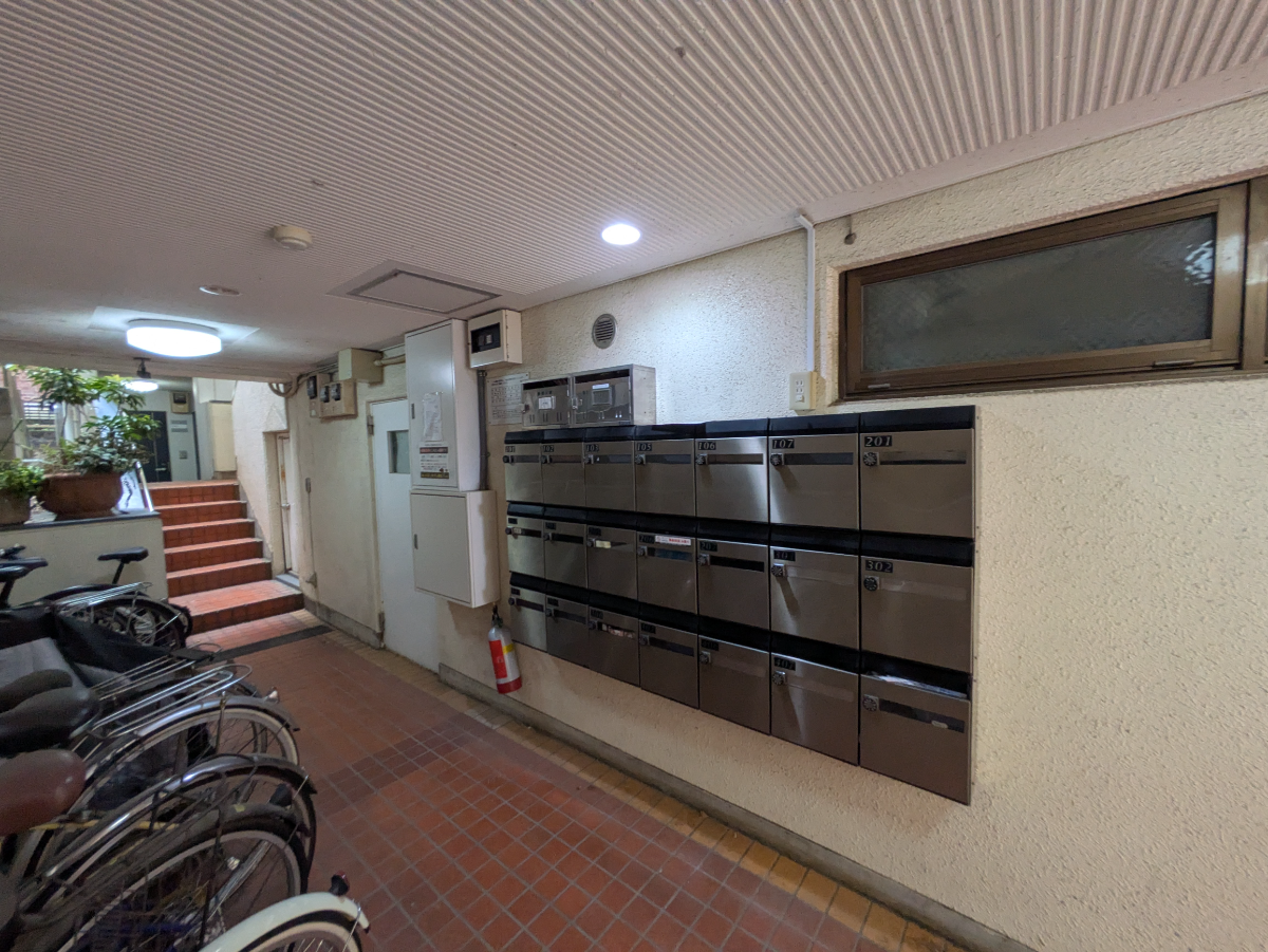 v20251019150703/fresh/building/J00100361153_14