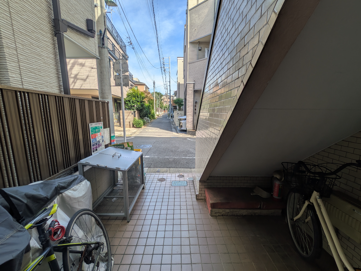 v20251019150703/fresh/building/J00100609419_10