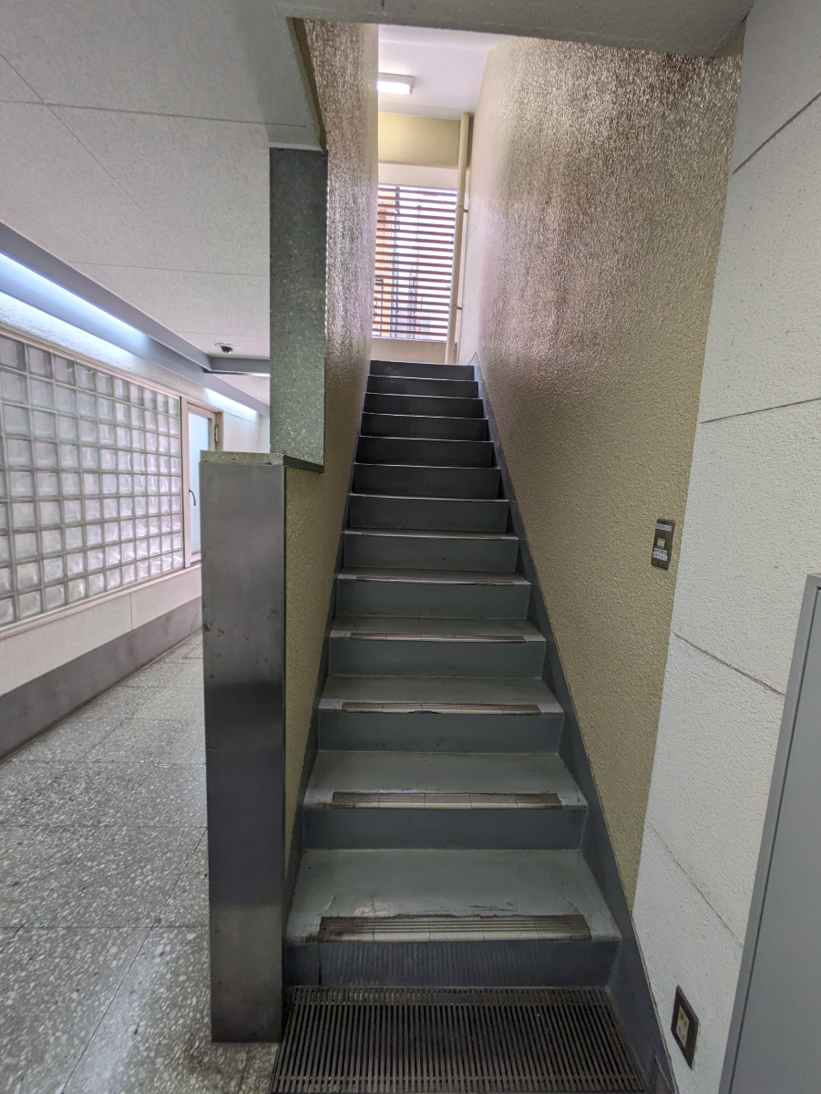 v20251025150703/fresh/building/J00100357685_11