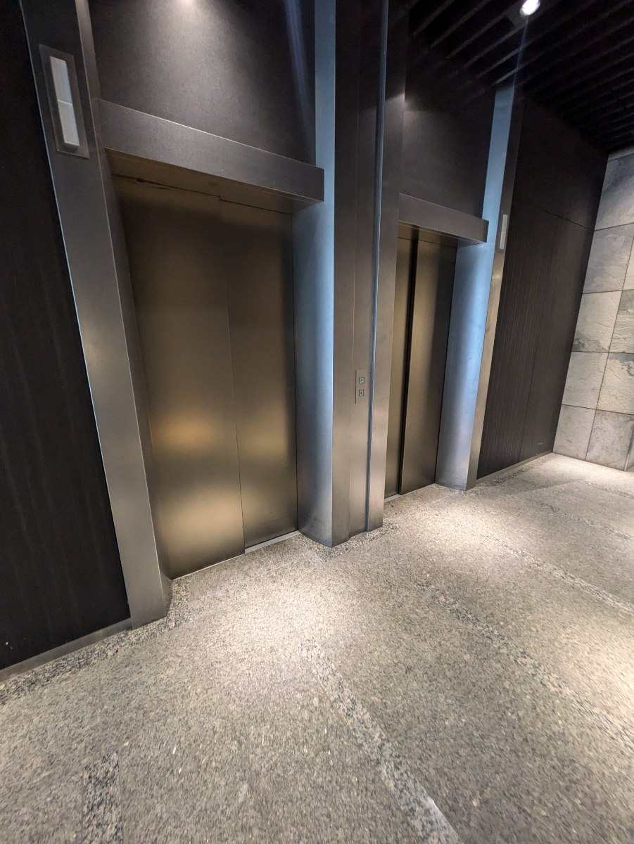 v20251031151008/fresh/building/J00100382304_4