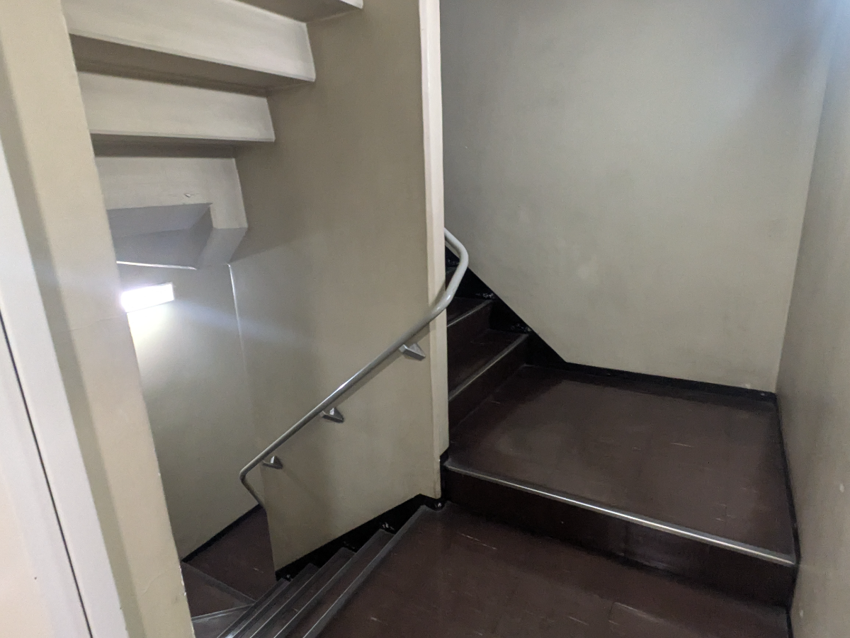 v20251203150906/fresh/building/J00100450494_11